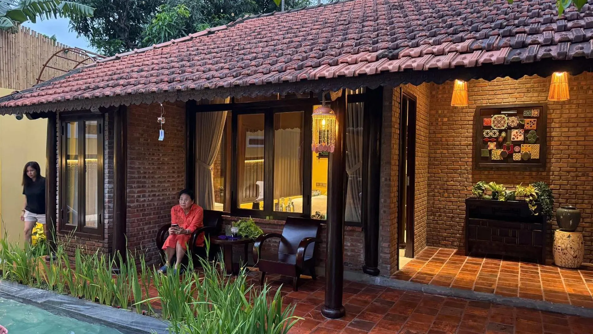 Demin Villa Hoi An - Pool And Bbq Garden