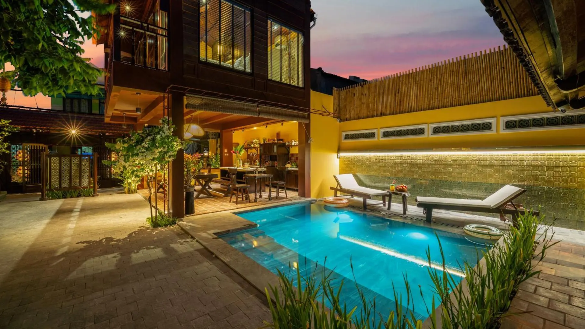 Demin Villa Hoi An - Pool And Bbq Garden 0*,  越南