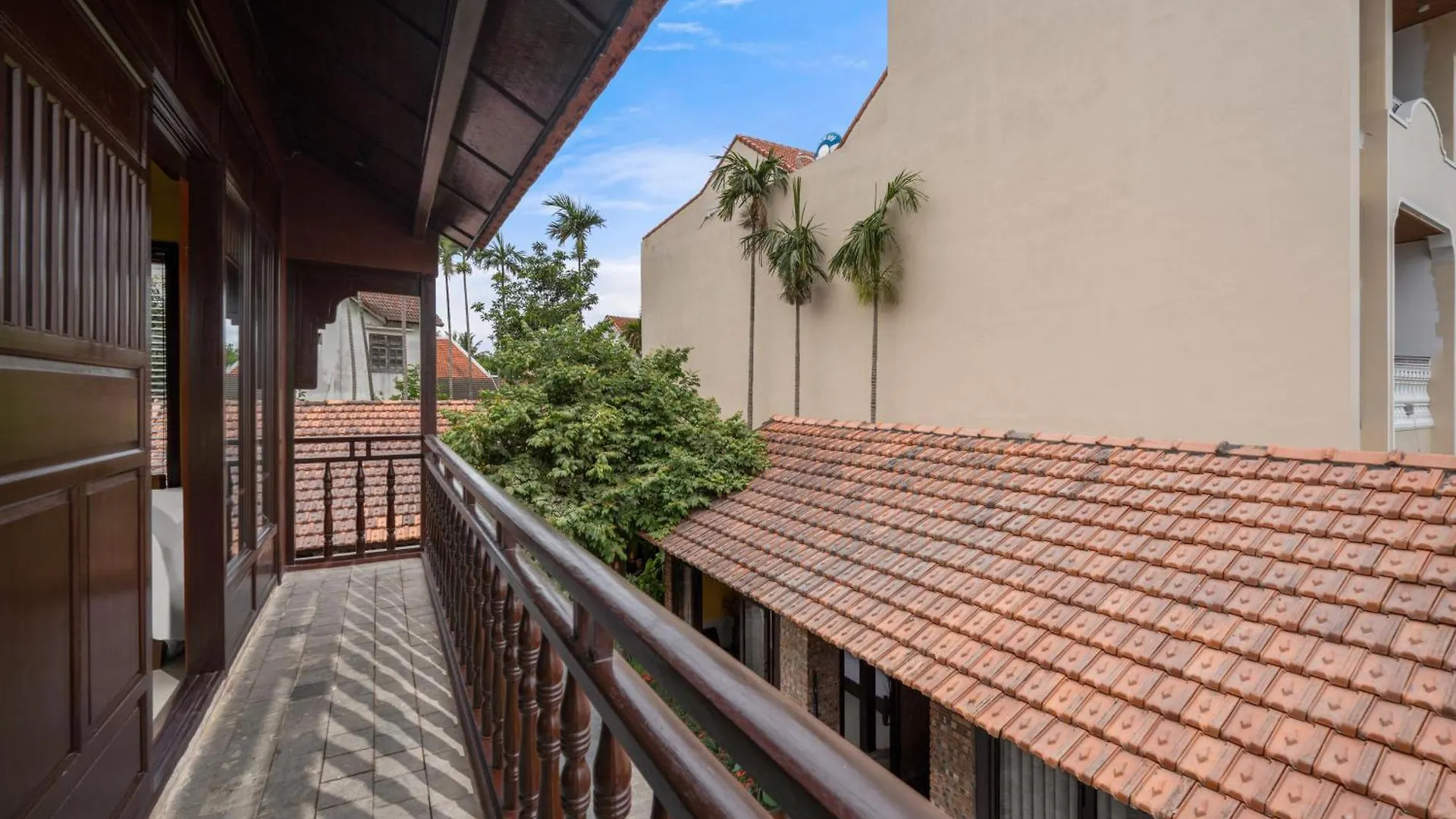 Demin Villa Hoi An - Pool And Bbq Garden