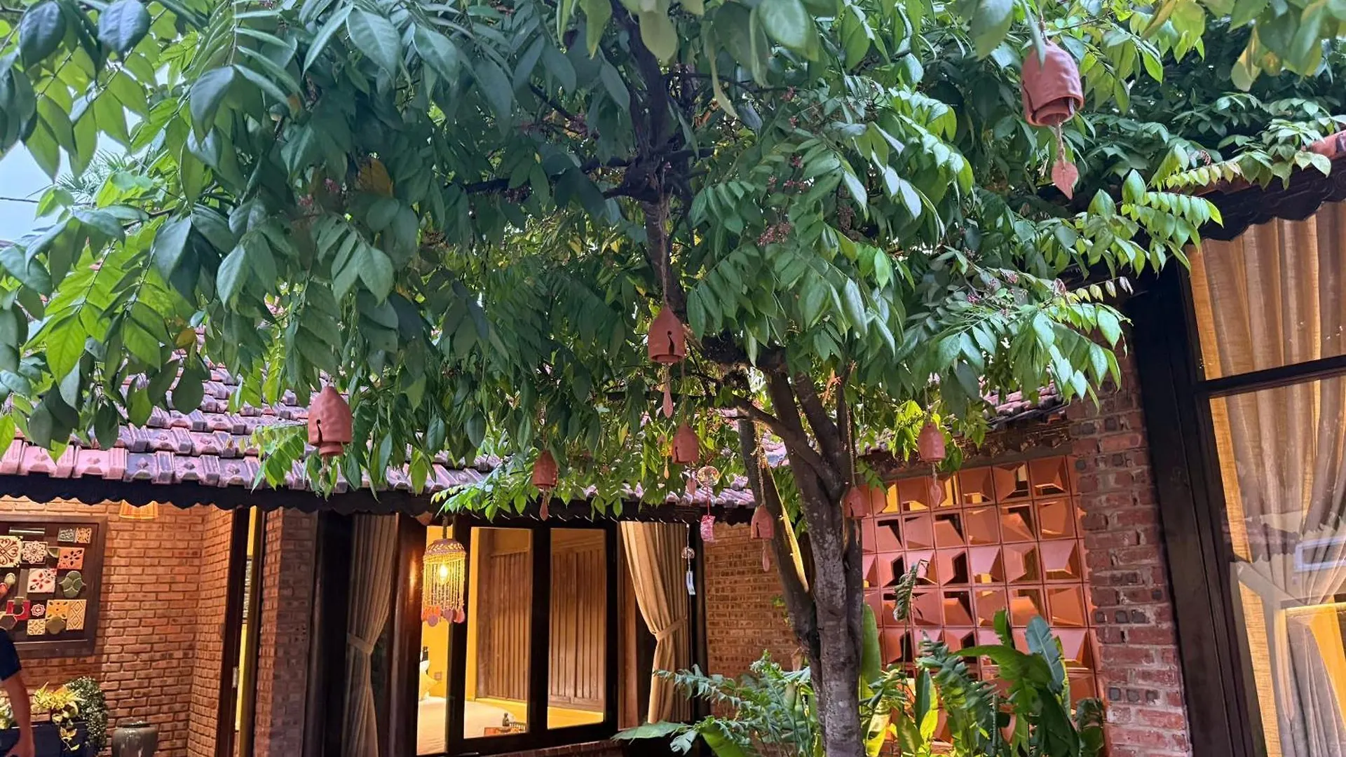Demin Villa Hoi An - Pool And Bbq Garden 越南